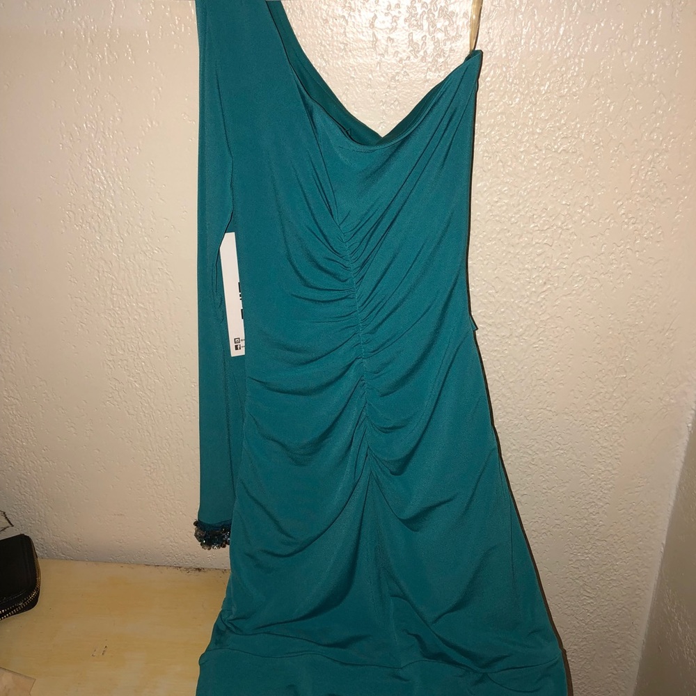Dress - Picture 2 of 3